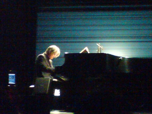 Ryuichi Sakamoto Playing The Piano 2009 @ Fukuoka.